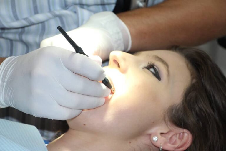 Scaling for a Clean Smile: The Importance of Regular Teeth Cleaning
